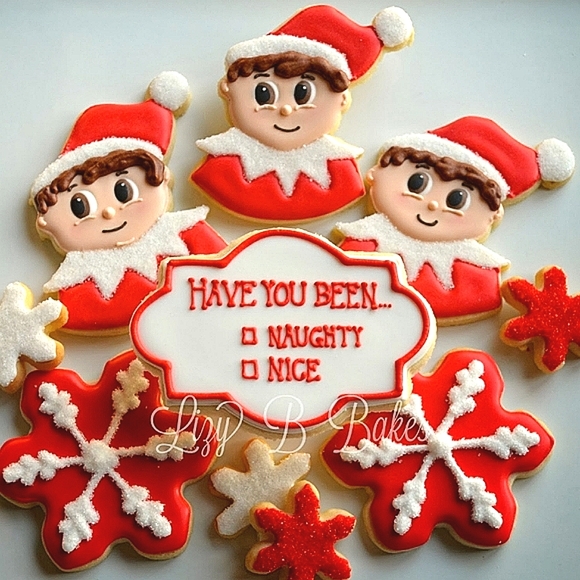 WILTON Elf On The Shelf 12 Nonstick Cavity Christmas Cookie Holiday Baking Pan - Picture 13 of 16